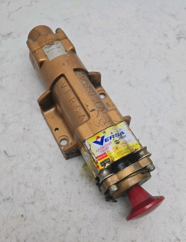 Versa VIZ-3711-LOVB 3-Way Lock Out Pneumatic Directional Valve 200Vac Used