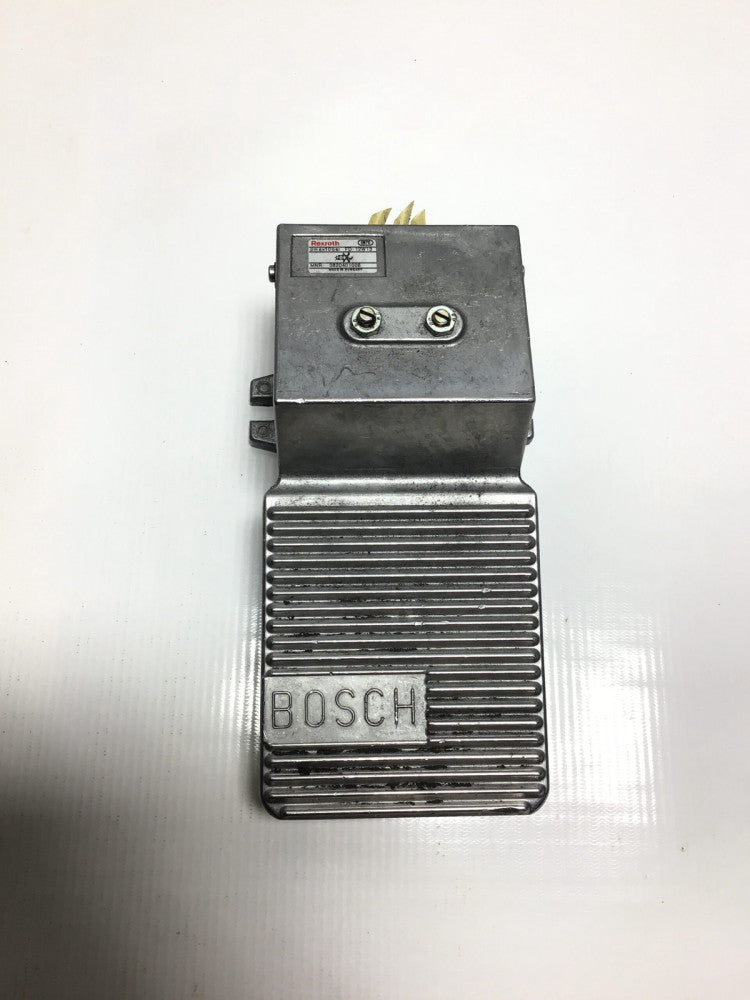 Rexroth Bosch 0820401006 Foot Pedal Valve Pmax 10bar