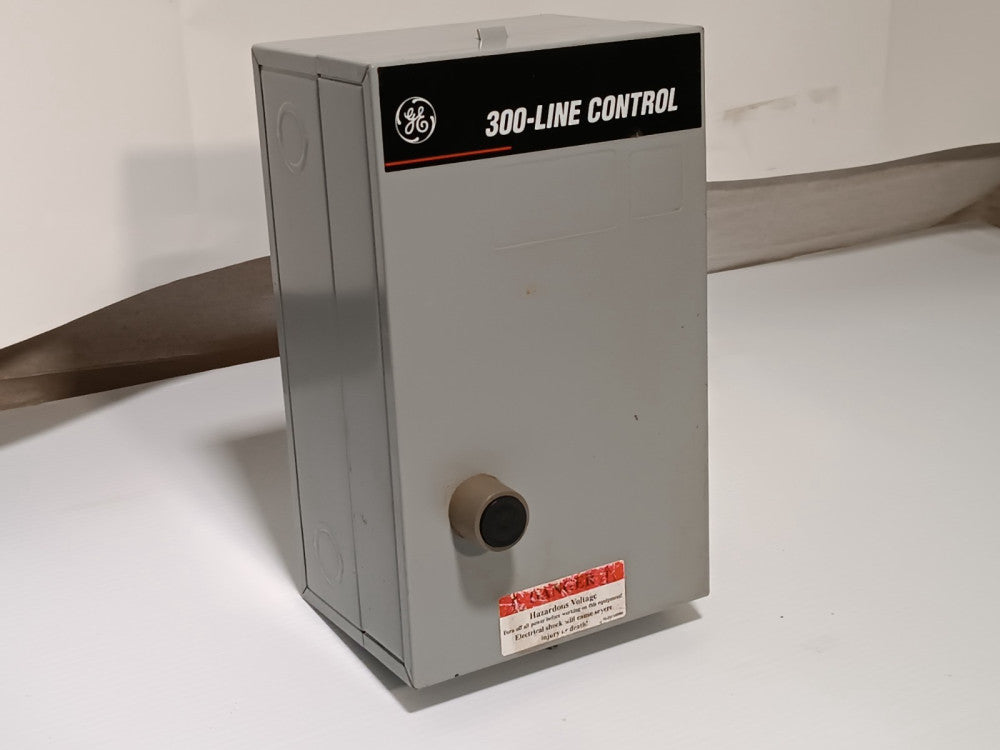 GE CR306C104 magnetic starter, NEMA Size 1, 3P 27A 600VAC, 480V coil, Type 1