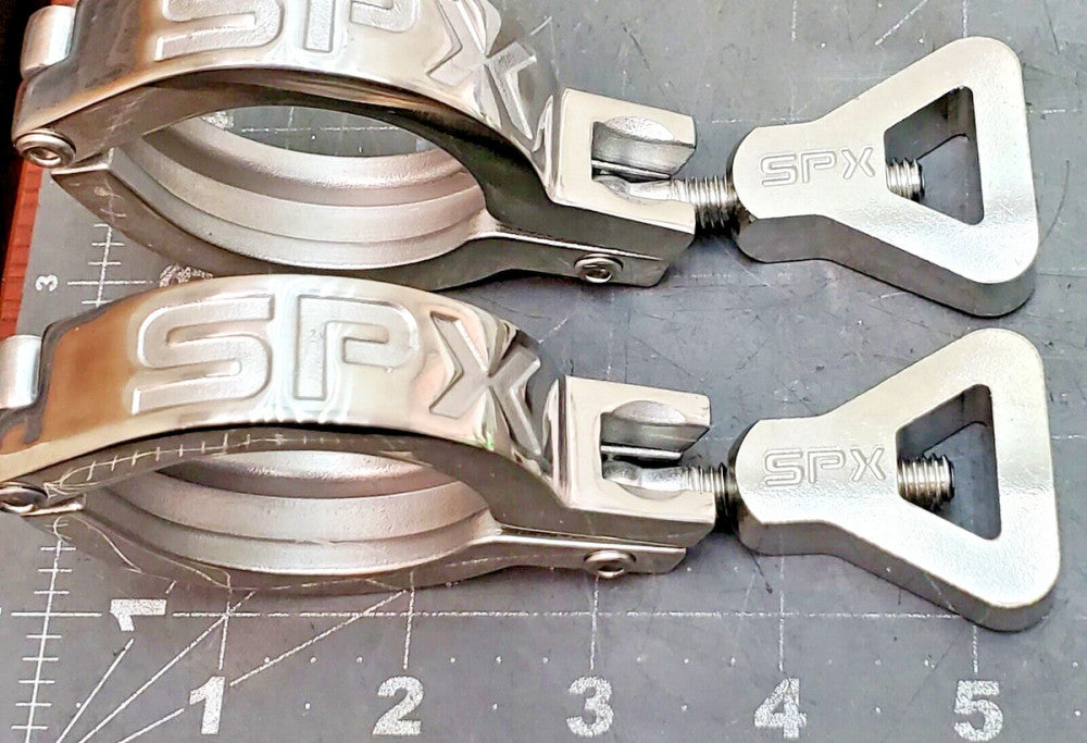 (2) 1 ½” TRICLOVER SPX 119-28 13MHHM-7 STAINLESS STEEL SANITARY CLAMP [OF51]