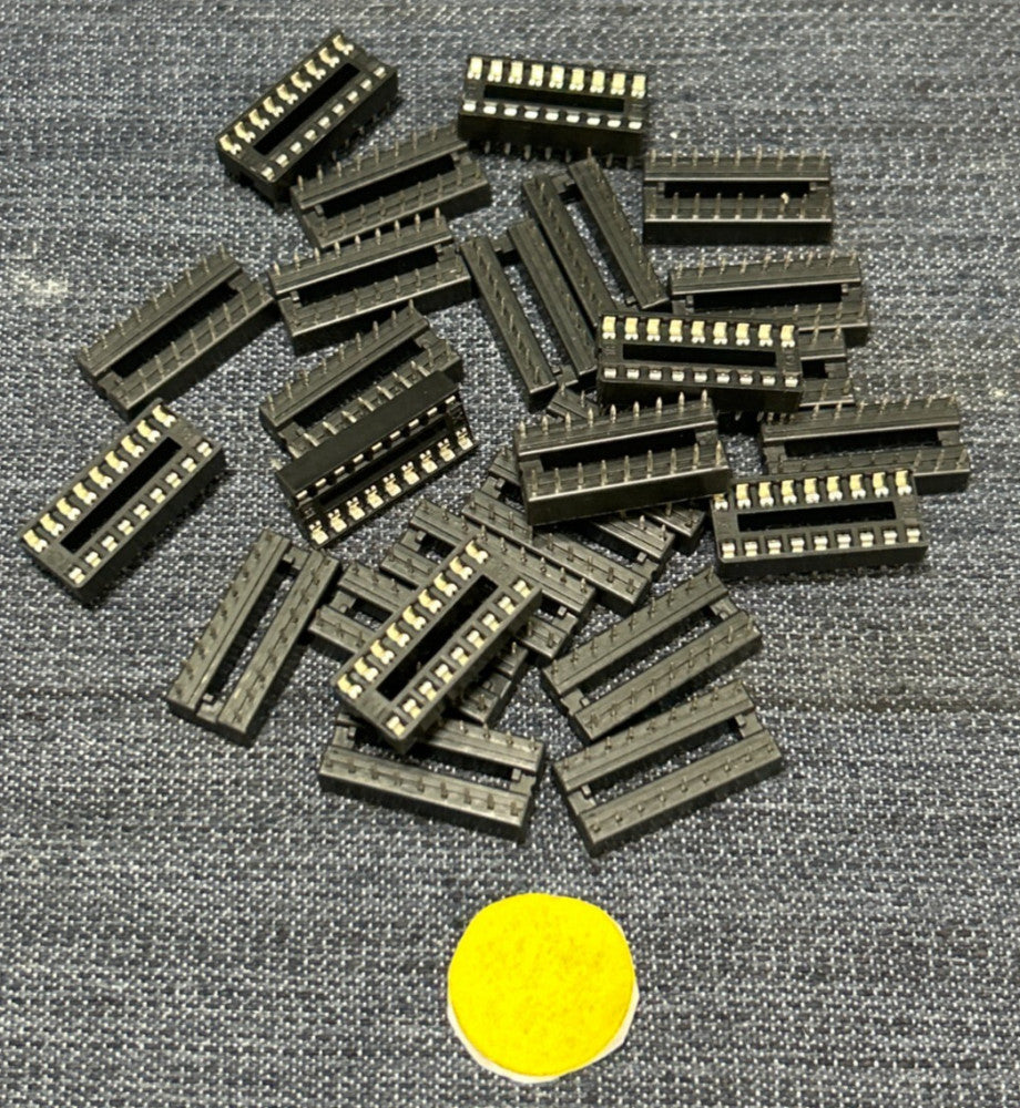 UNBRANDED 18 PIN SOCKET ADAPTOR  LOT OF 26
