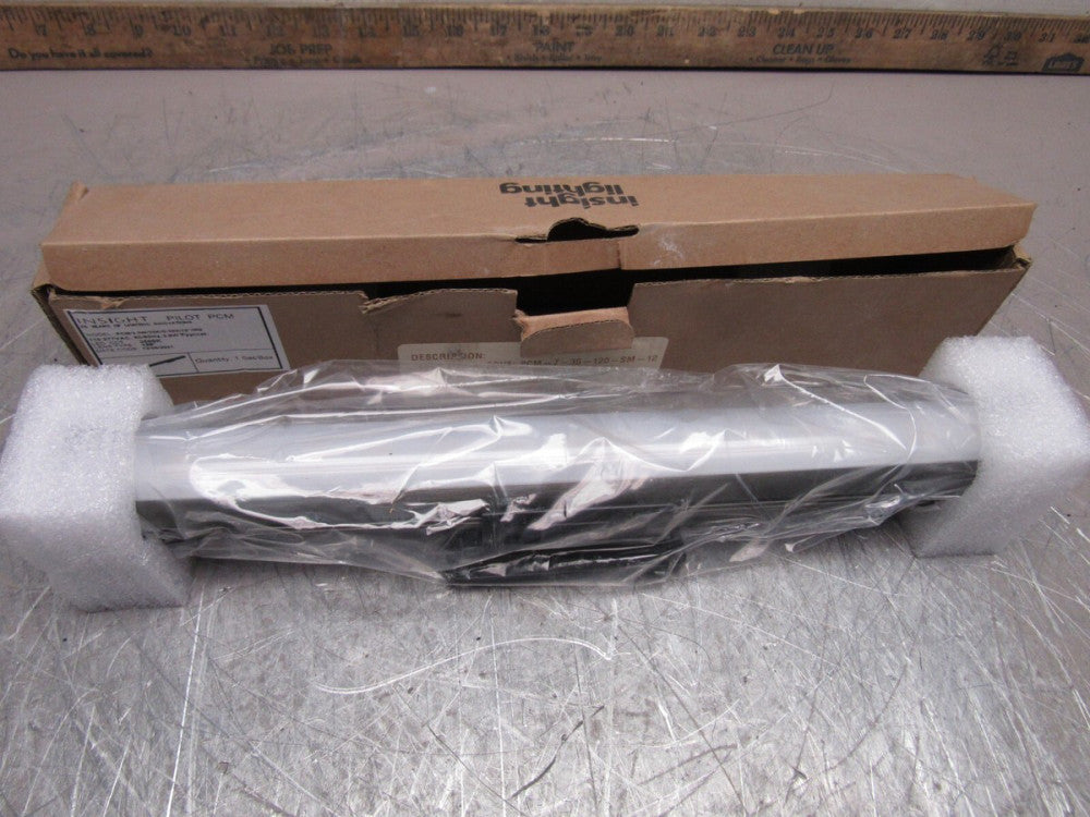 INSIGHT LIGHTING PCM PILOT-COVE LINEAR LED FIXTURE 110-277V 3500K 12" 120* NIB !