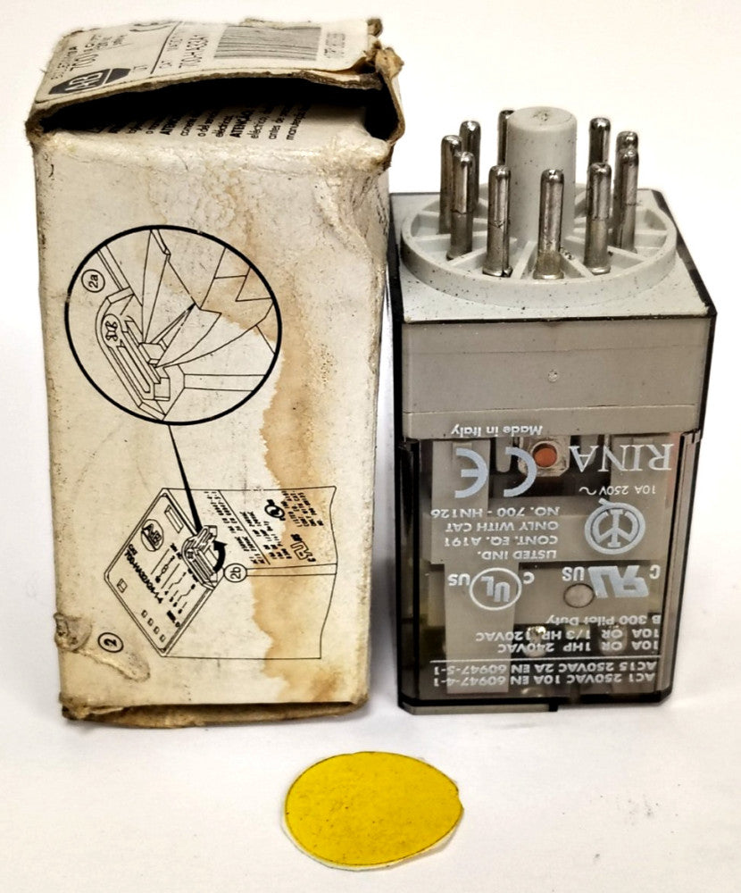 ALLEN BRADLEY RELAY 120VAC 50/60HZ 10A 700-HA33A1 SERIES D