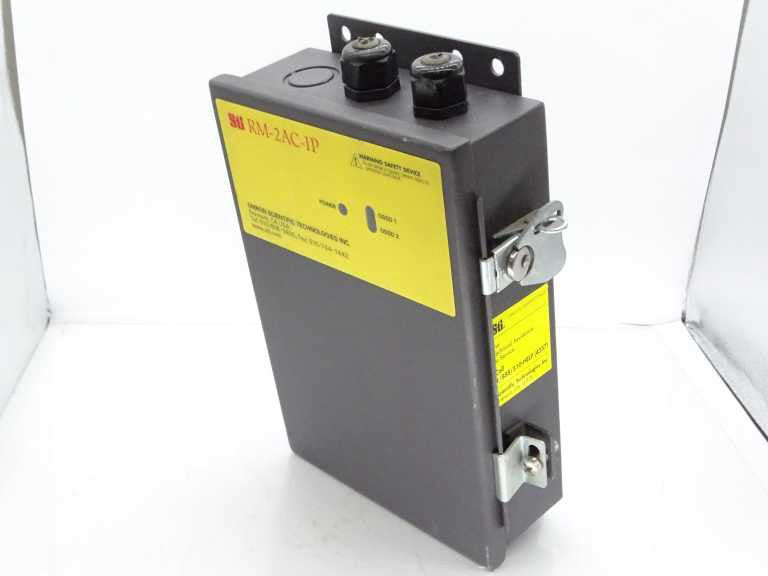 OMRON RM-2AC-IP PLC MODULE NEW