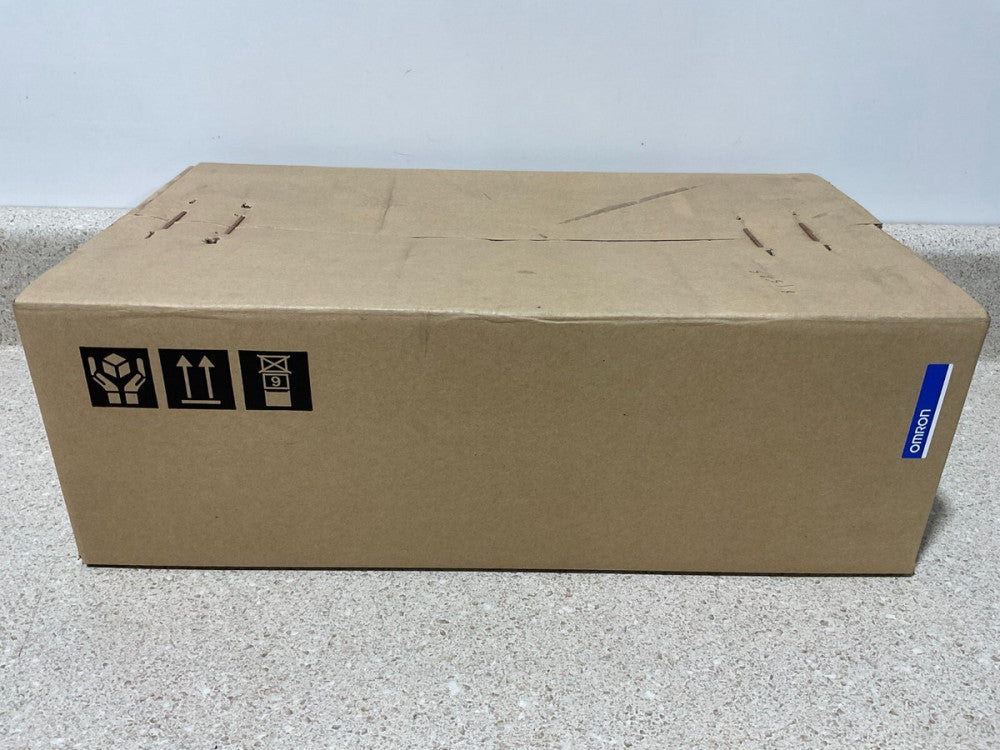 Omron Servo Motor R88M-G1K530T-B NEW