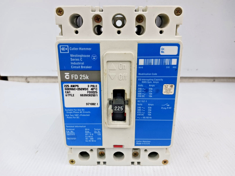 CUTLER HAMMER 225 AMP CIRCUIT BREAKER 3 POLE 600 VAC/250 VDC 25kA FD3225 (FLAW)