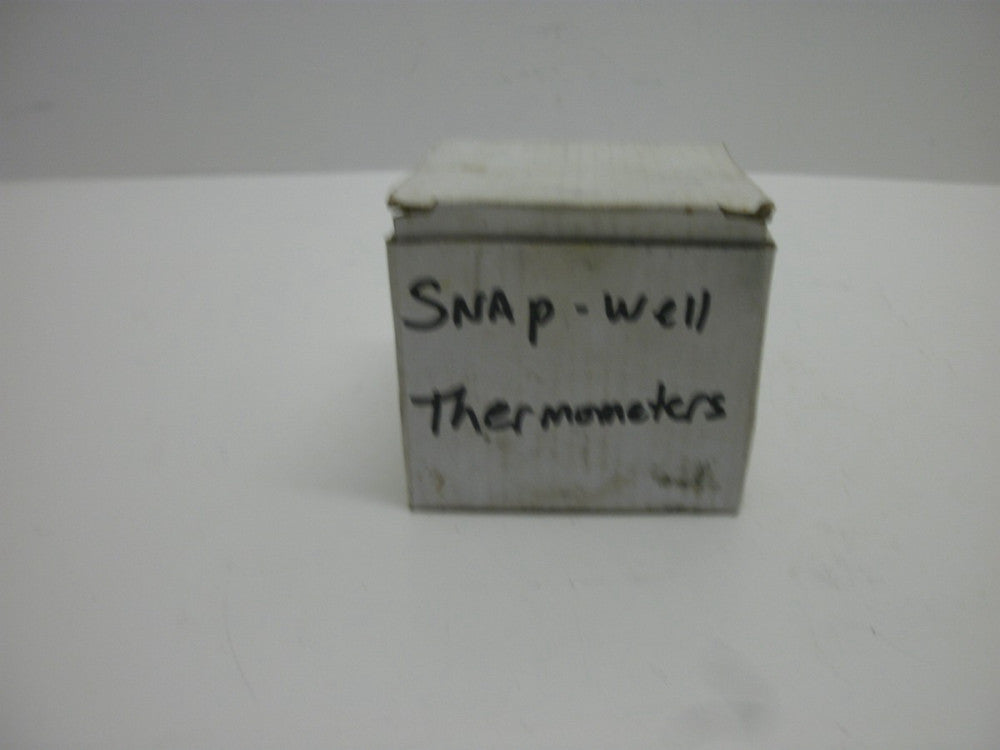 GENERIC SNAP WELL THERMOMETER 2-1/2" ROUND 0-120 C 32-248 F WELL LENGTH 1"  NNB
