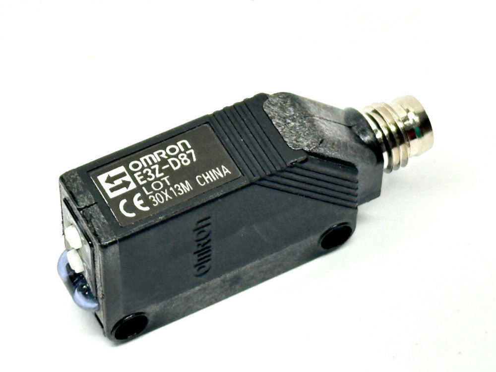Omron E3Z-B87 Photoelectric Sensor 0.5-2m Male M8 4-Pin PNP
