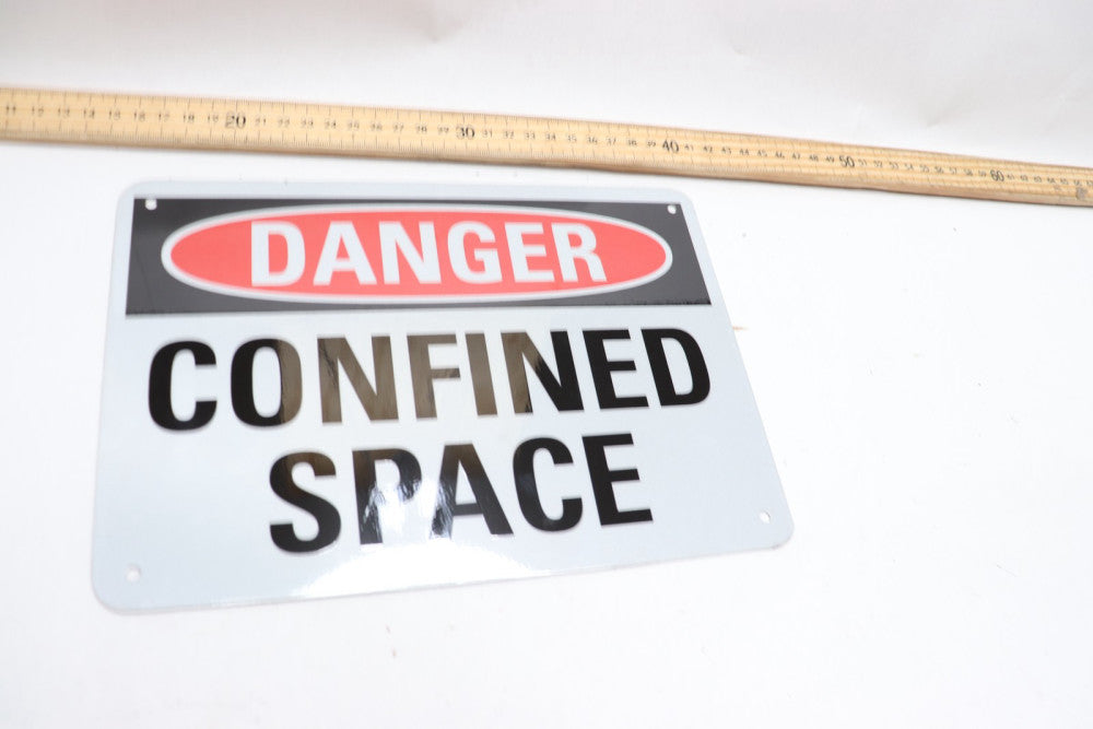 Danger Confined Space 7X10"