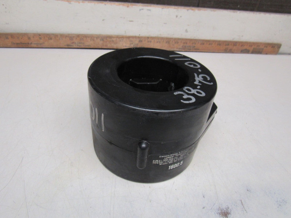 SIEMENS 61-300-058-161 TYPE:RD-110 CURRENT TRANSFORMER RATIO-1600:5A XLNT USED !