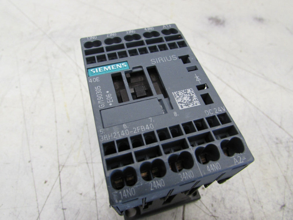 SIEMENS SIRIUS 3RH2140-2FB40 CONTACTOR 24VDC 10AMP EXCELLENT TAKEOUT MAKE OFFER