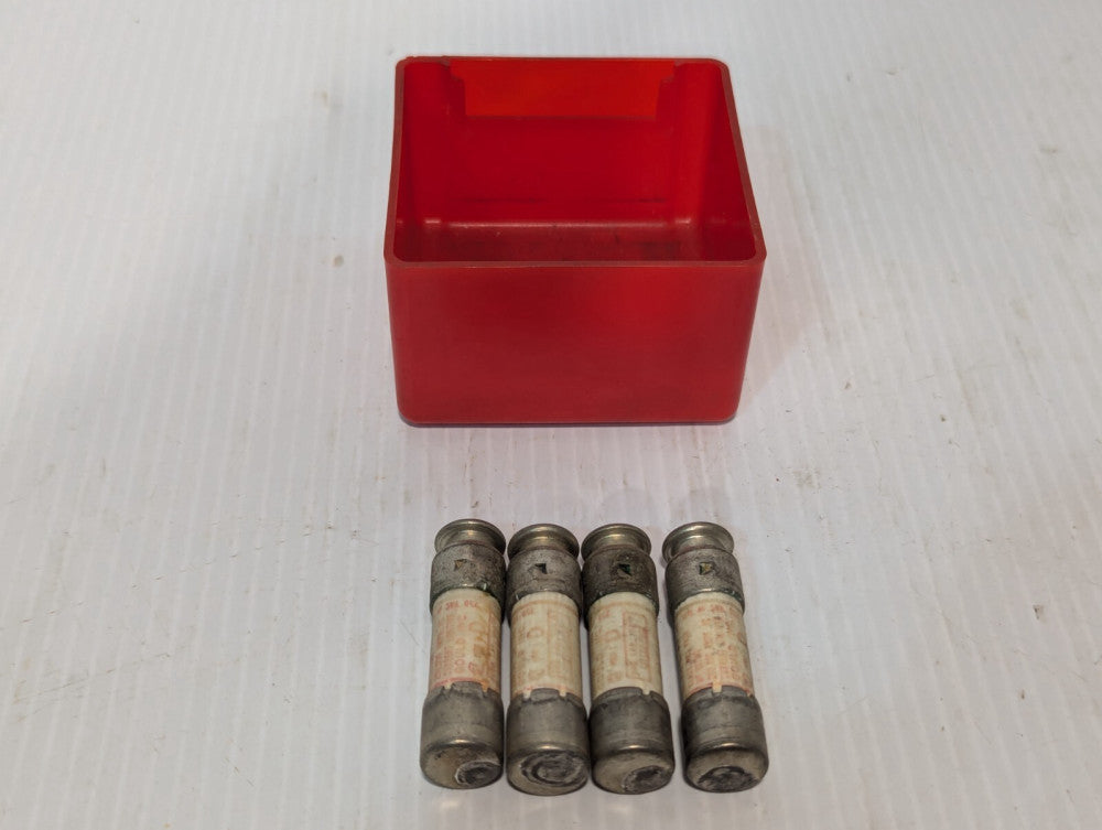 Lot of 4 Shawmut TR2-1/2R Time Delay Current Limiting 2.5A Fuse, 250vacvdc