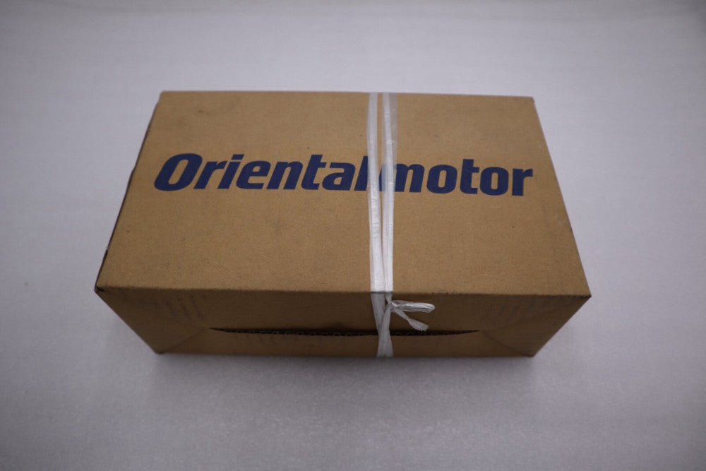 NEW IN BOX Oriental Motor 2IK6GN-AWTU Induction Motor STOCK H403