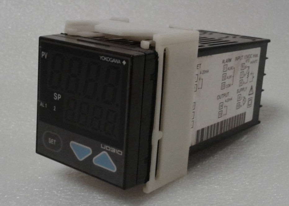 Yokogawa UD310 Manual Setter 100-240VAC 50/60Hz 8VA Max - Missing screws