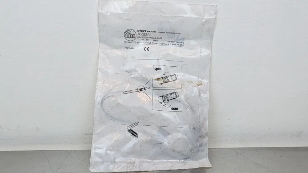 IFM Efector MK5328 C-Slot Cylinder Sensor MKC3020BBPKG/A/0,3M/ZH/ASR 10-30VDC