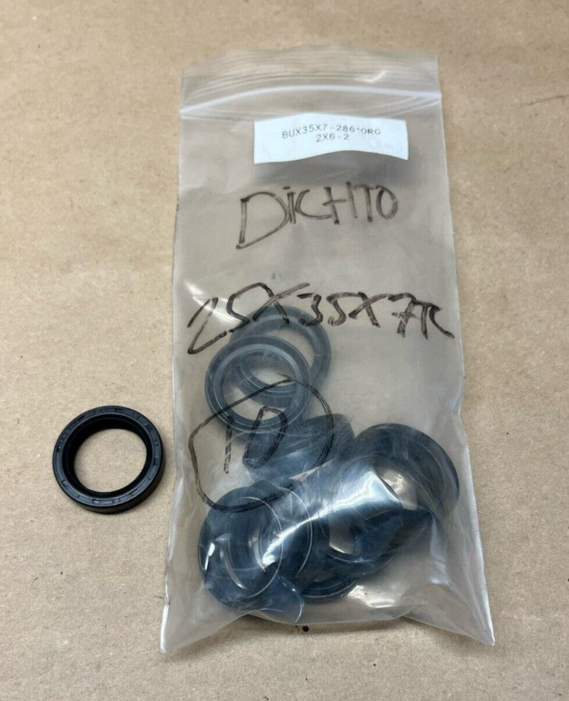 Lot of 10 DICHTO 25x35x7TC Oil Seals