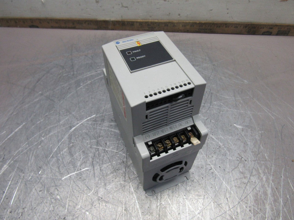 ALLEN BRADLEY 160-BA10NSF1 3.73KW/5HP 380-460V 10.5A NICE USED TAKEOUT !! M/O