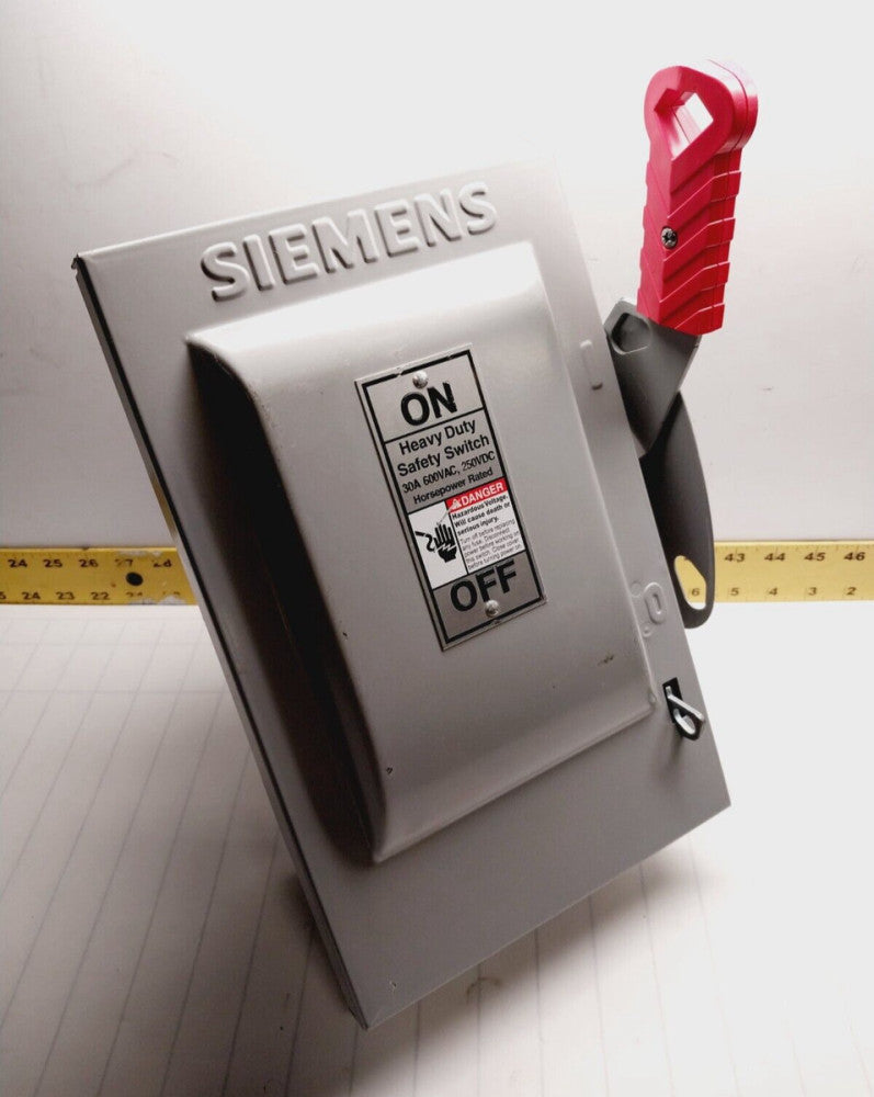 NEW SIEMENS 30 AMP NON-FUSED SAFETY SWITCH 600 VAC 3 PHASE 3 POLE  HNF361