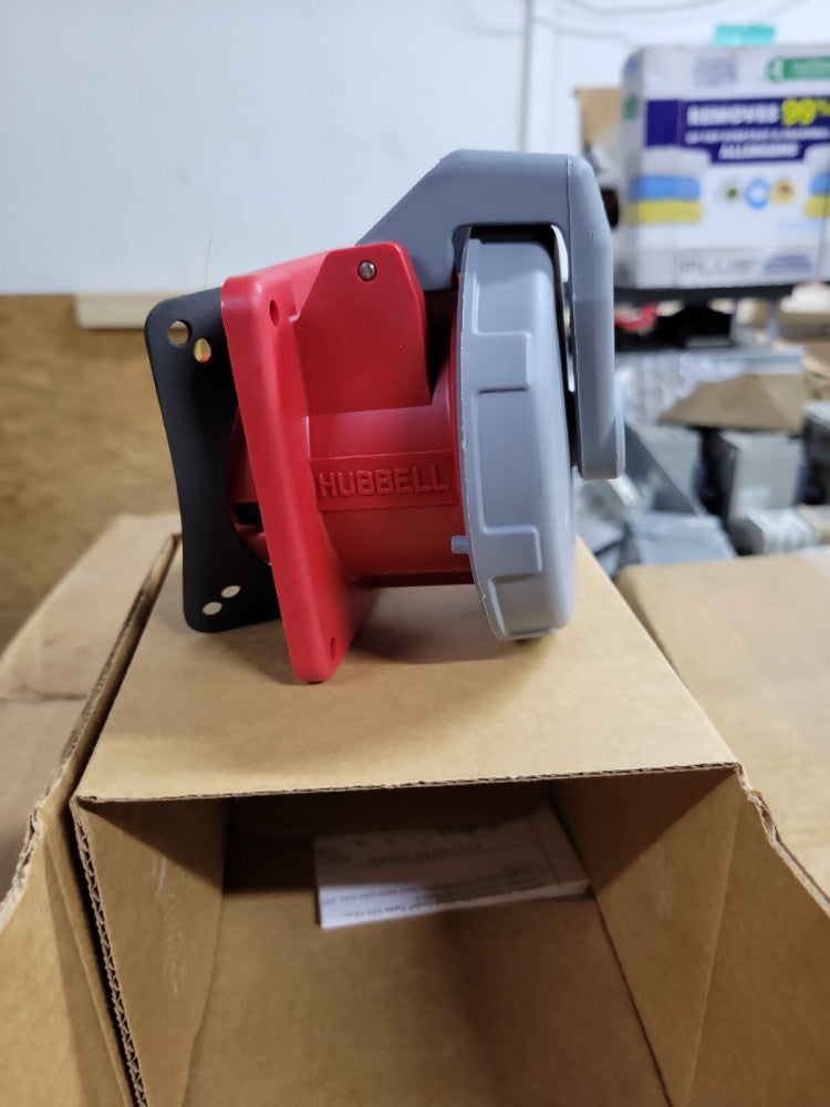 1 NEW HUBBELL HBL532R6W / HBL532R6W (BRAND NEW)