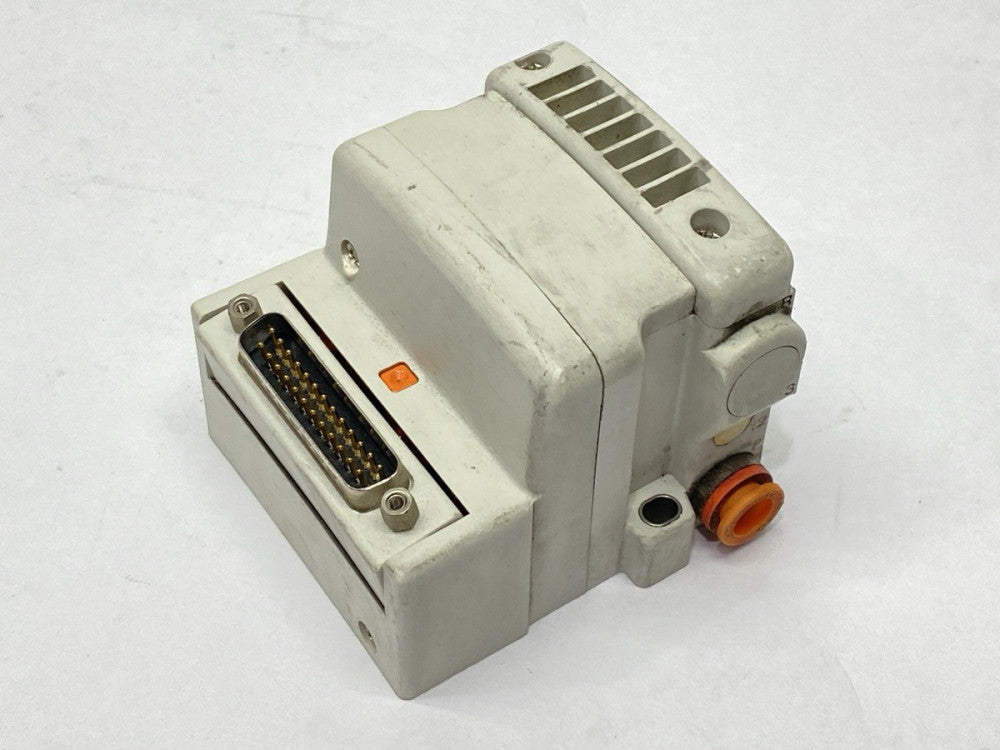 SMC VVQC1000-F25-1 Pneumatic Manifold Valve D-Sub Connector End Plate