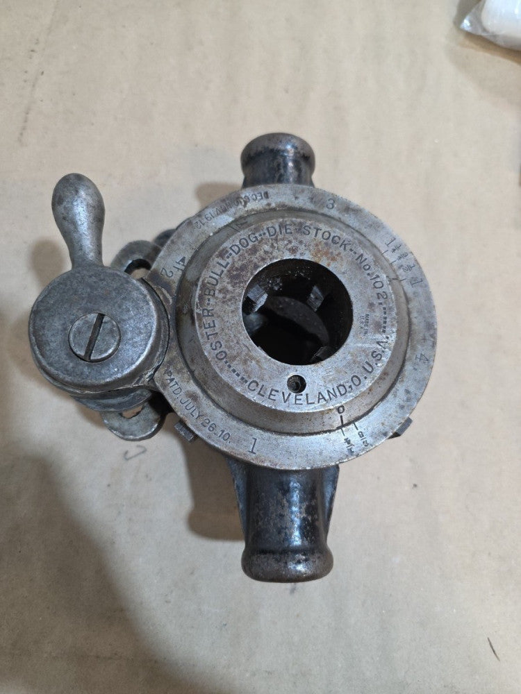 Vintage Oster Bull Dog Pipe Threader Die Head #102