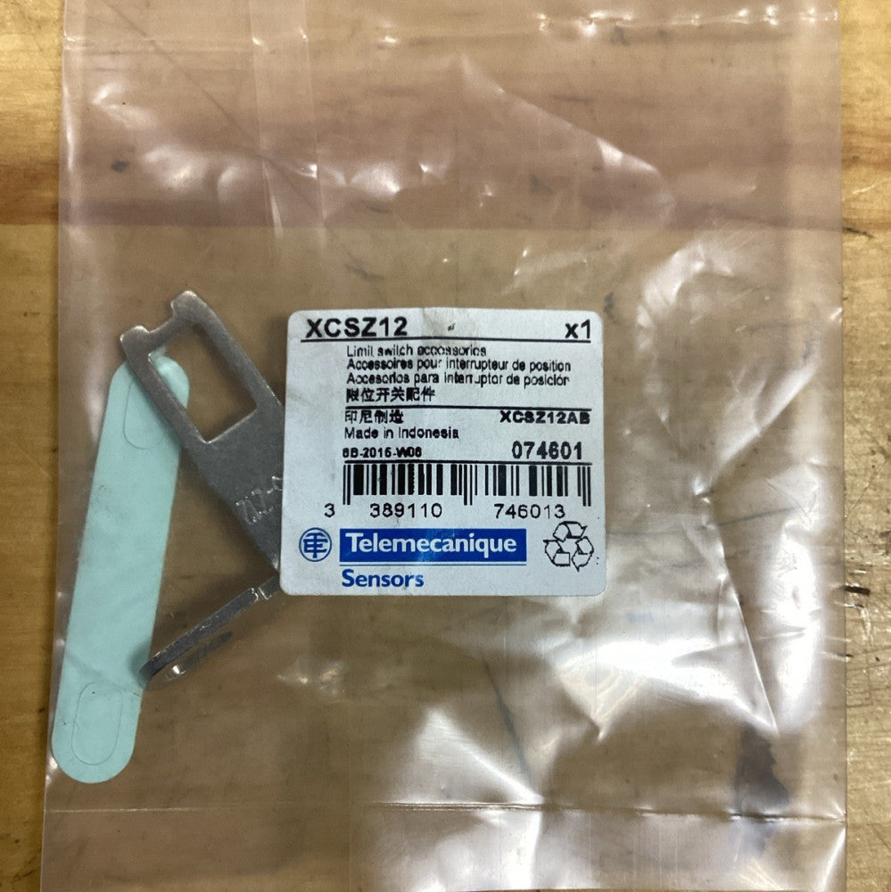 Telemecanique Sensors XCSZ12 Safety Interlock G56