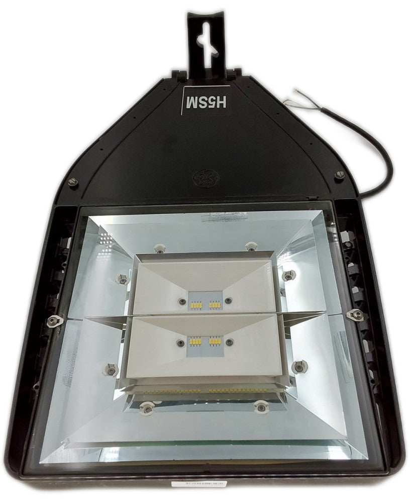 GE/Current Parking Lot Lamp Fixture, 480Volts, Open Box EALS035H5SM750NDD1BLCKF