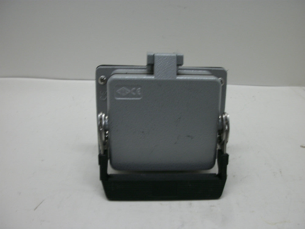 WECO PRODUCT 32D3-DH+ OUTDOOR DUAL RECEPTACLE + THE RIGHT CONNECTION 115 VAC