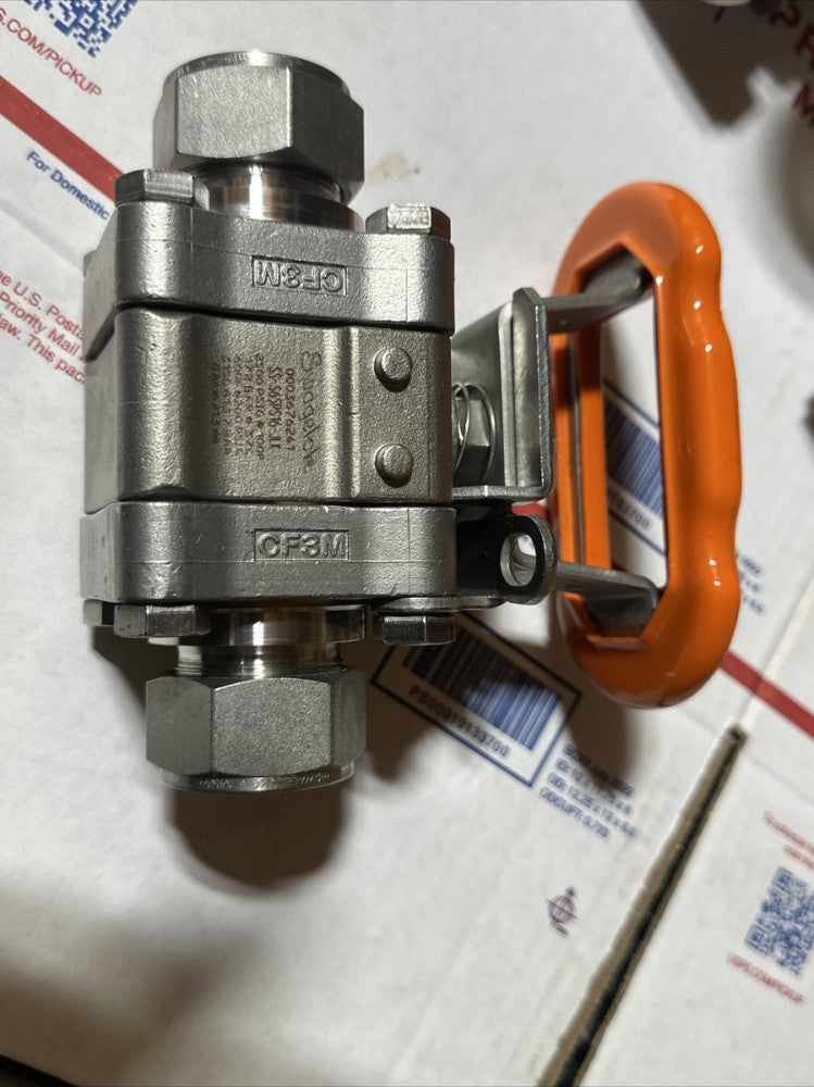 New Swagelok SS-S65PS16-JLK Manual Stainless Ball Valve 1” Tubing
