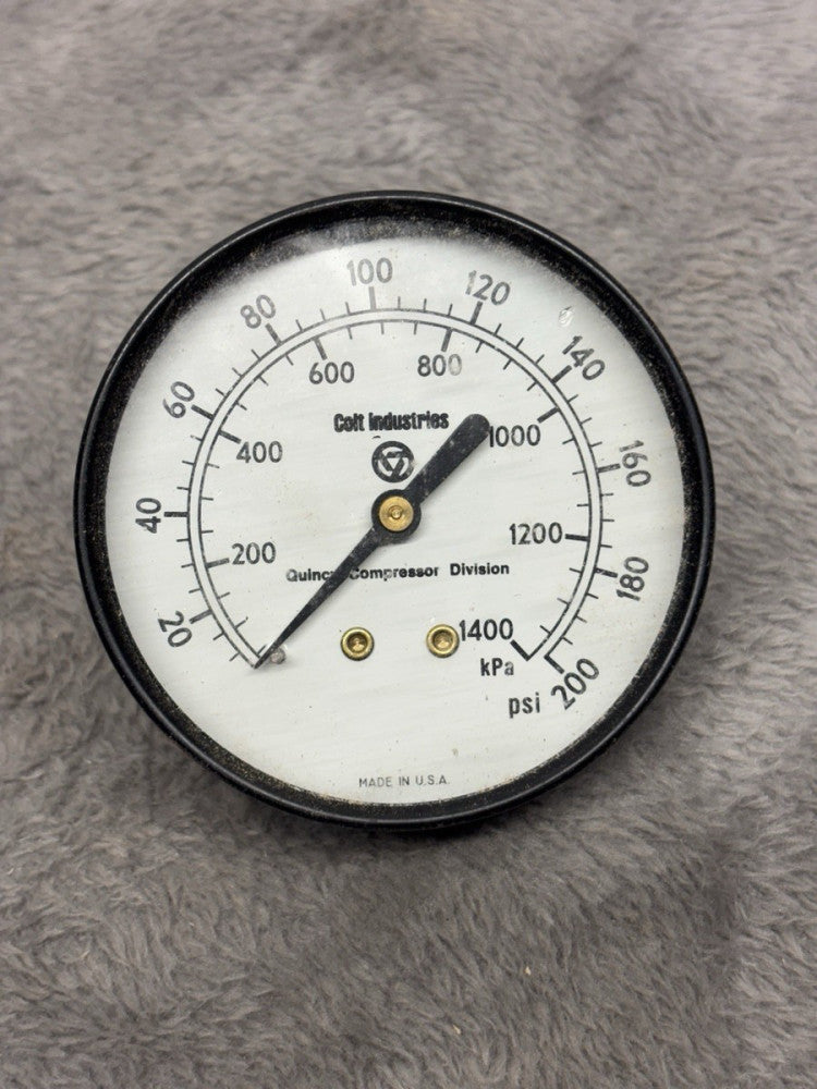 VTG Colt Industries 0-200 PSI Pressure Gauge Black Face 1/4 NPT See Pics