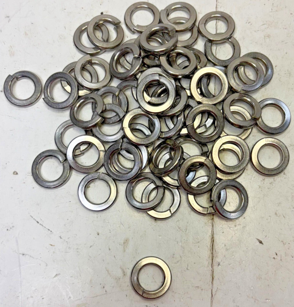 MEDIUM SPLIT LOCK WASHERS LOT OF 58 SIZE 5/8IN  STAINLESS STEEL