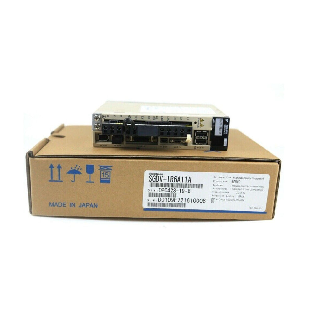 New In Box YASKAWA SGDV-1R6A11A Servo Drive