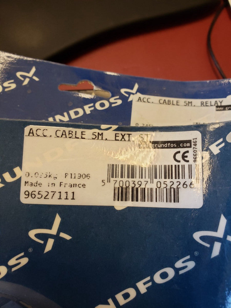 New-SEALED, Grundfos 96527111 KIT CONTROL CABLE 5M 5 POLE   (A2-3)