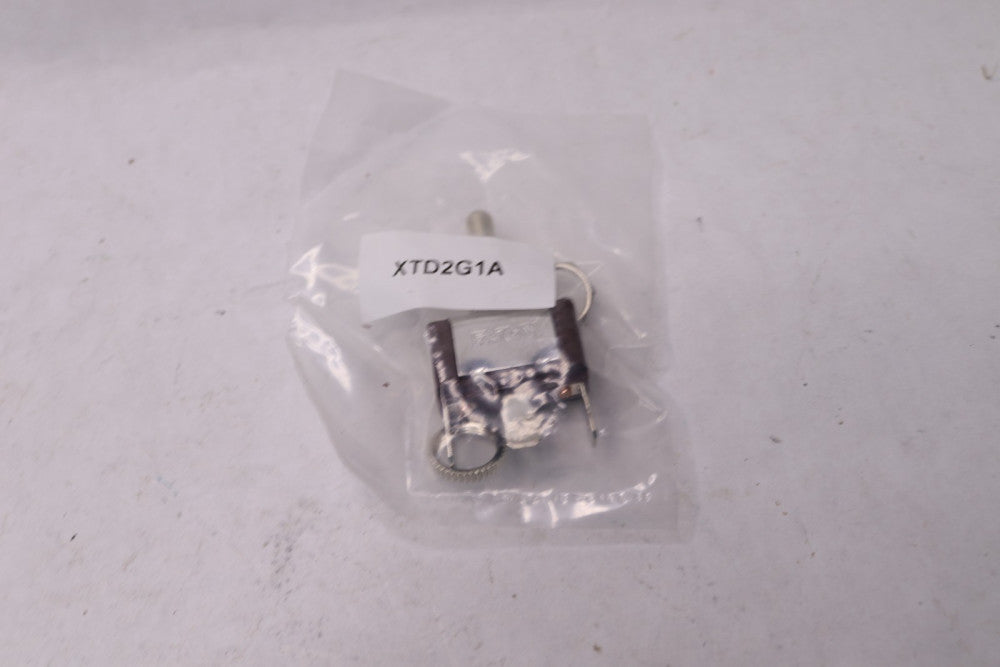Toggle Switch 10A 277V XTD2G1A