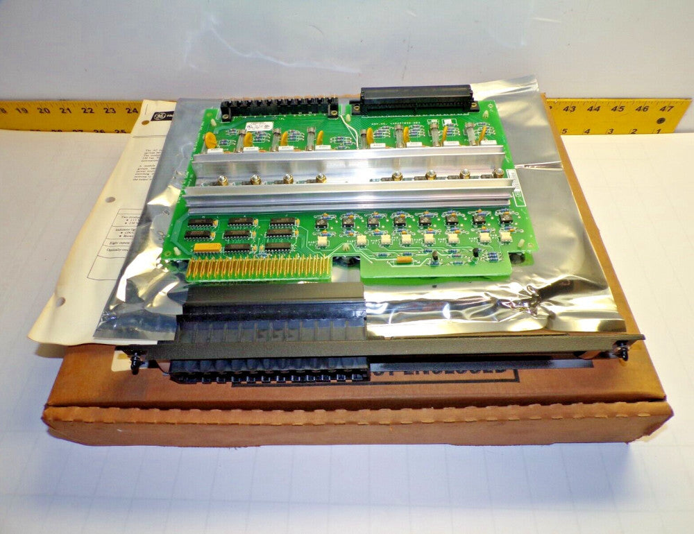 NEW GE FANUC SERIES SIX AC OUTPUT MODULE 115/230 VAC  IC600BF904K