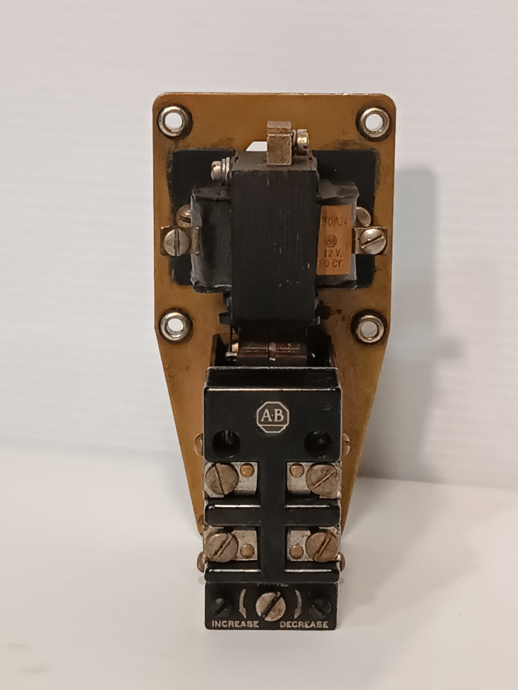 Allen-Bradley 849A-Z0A24 Pneumatic Timing Relay, 600vac Max, On Delay, Series B
