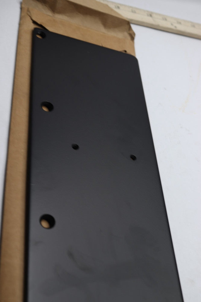 Falcon Parallel Arm Mounting Plate Black HD-18PA