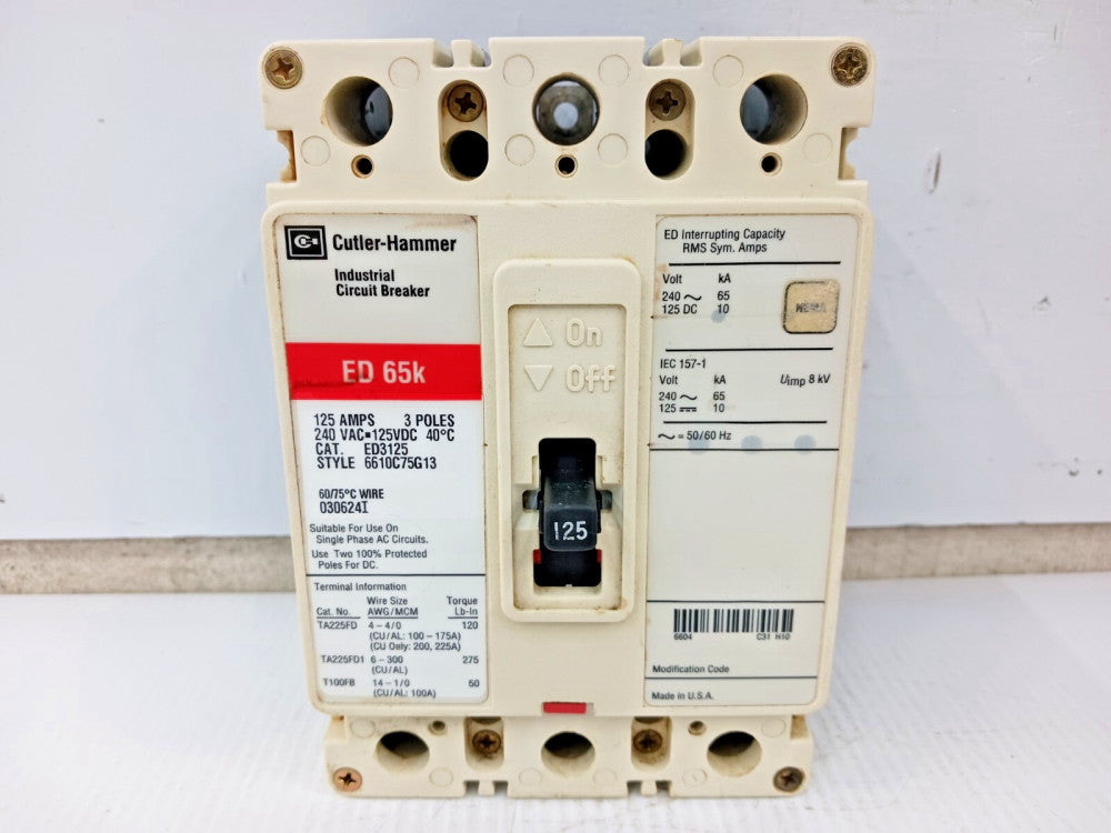 CUTLER HAMMER 125 AMP CIRCUIT BREAKER 3 POLE 240 VAC / 125 VDC 65kA ED3125