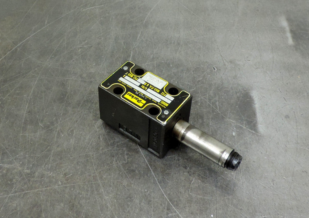 Parker D1VW1CNYPH 75 Hydraulic Valve 5000 PSI