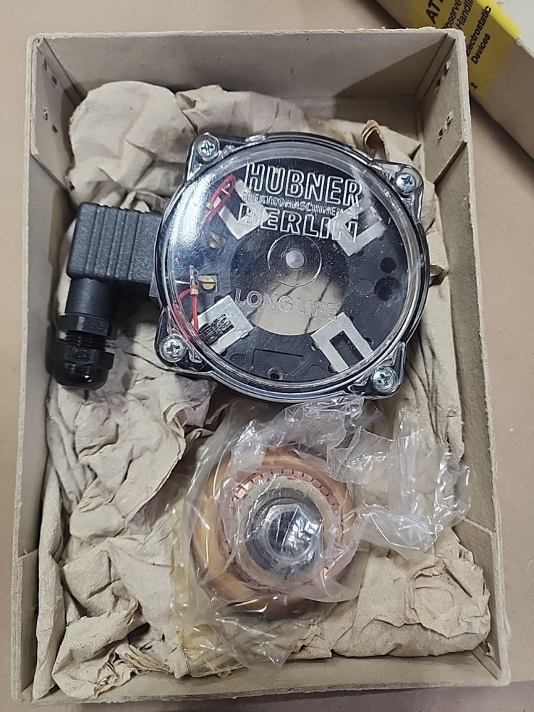 Hubner Berlin Analog Long Life Tachogenerator GT906420K2 READ DESCRIPTION 