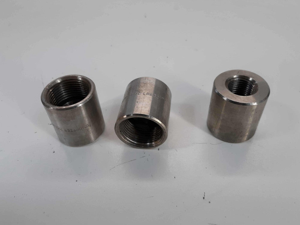 3/4 x 1-1/4 -150 Lb., 304 Stainless Steel Threaded Cast Pipe Couplings lot of 3