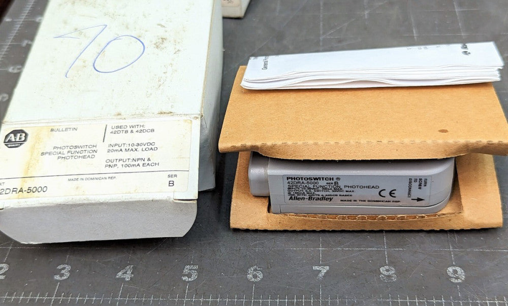 Allen Bradley 42DRA-5000 Photoelectric Photo Switch 42DRA5000 [Z4B4]