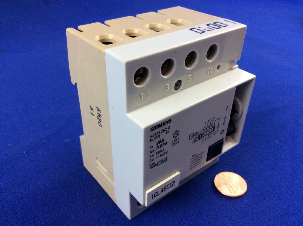 SIEMENS 5SM1 352-6 RESIDUAL CURRENT OPERATED CIRCUIT BREAKER