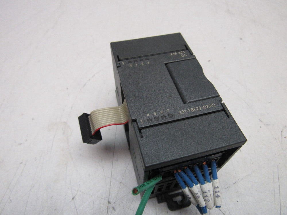 SIEMENS 6ES7221-1BF22-0XA0 EM221 DC EXPANSION MODULE  XLNT USED TAKEOUT !