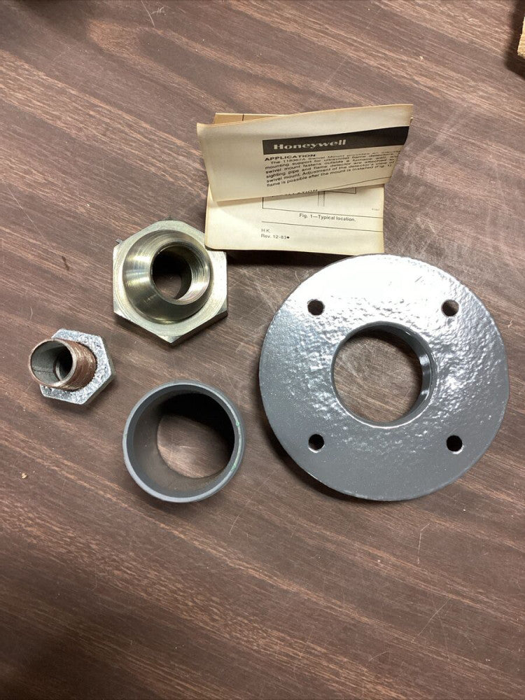 118367A Honeywell Swivel Mt For C7012/7015/27/35 OEM 118367A