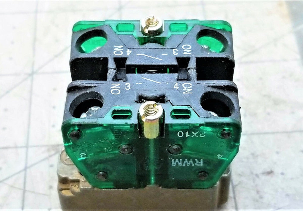 2-A B 800E-2X10 Pushbutton Contact Block Cartridges & 1 - 800E A2L Latch [B6B2]