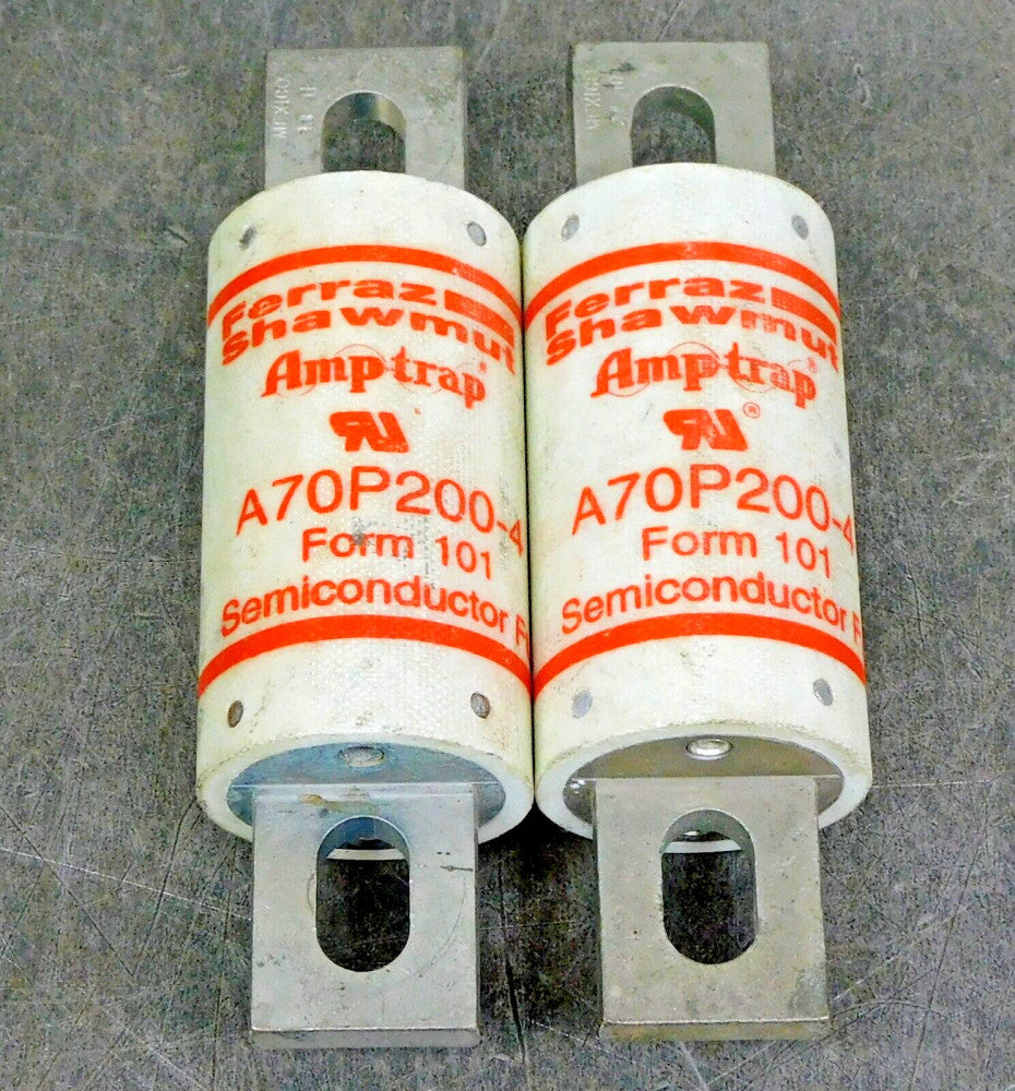 Ferraz Shawmut A70P200-4 Semiconductor Fuse 700V AC 650V DC 200 A Lot of Two (2)