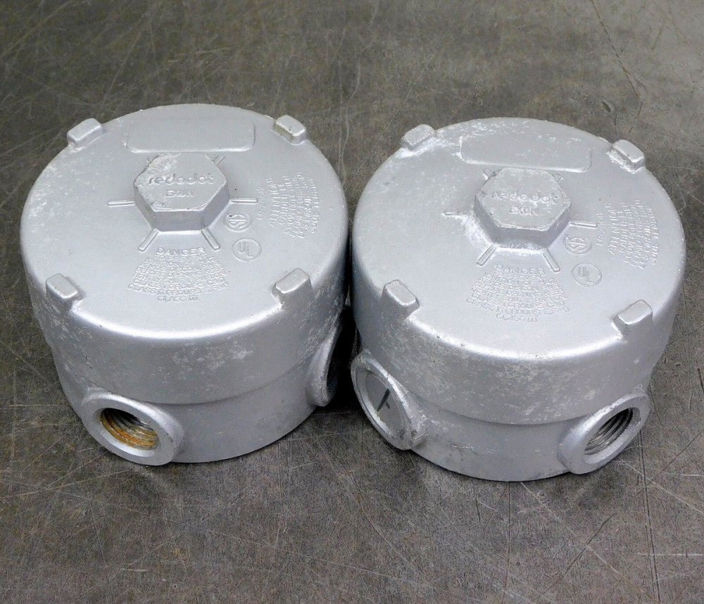EXUN Red Dot - LR-20012 3-Way Conduit Fitting 1/2 in. NPT Lot of Two (2)