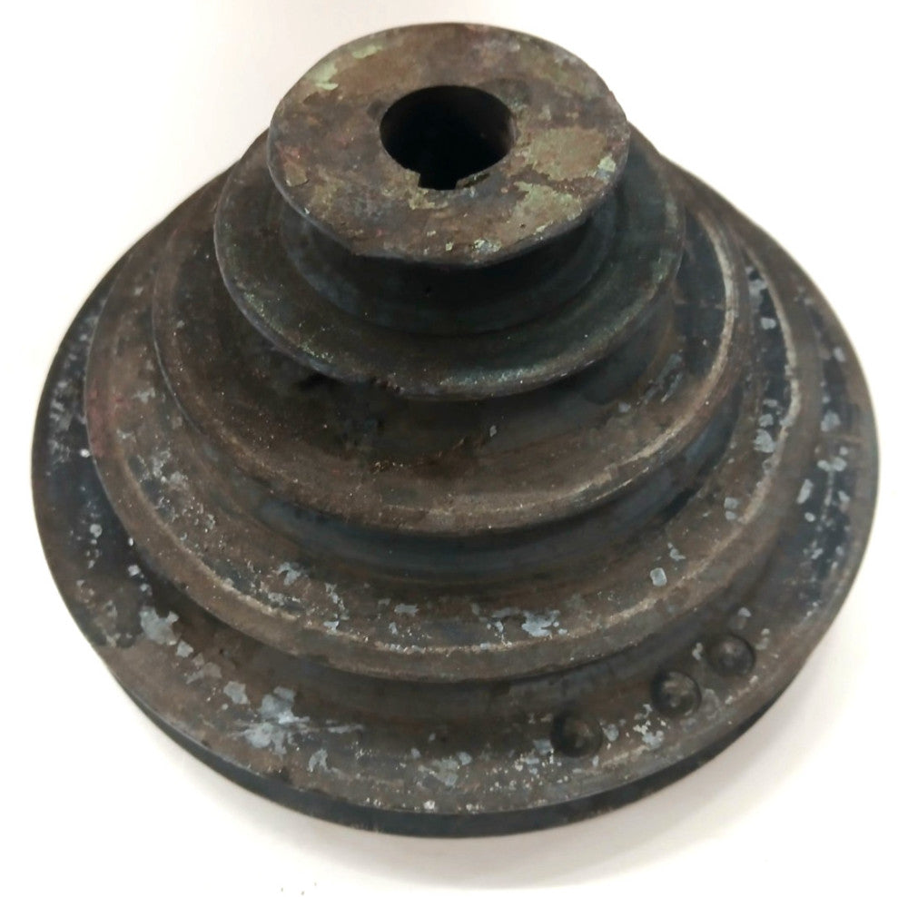 5 STEP V BELT PULLEY 3/8" BELT SIZE 3/4" BORE DIA 3/16" KEYWAY LARGEST DIA 6"