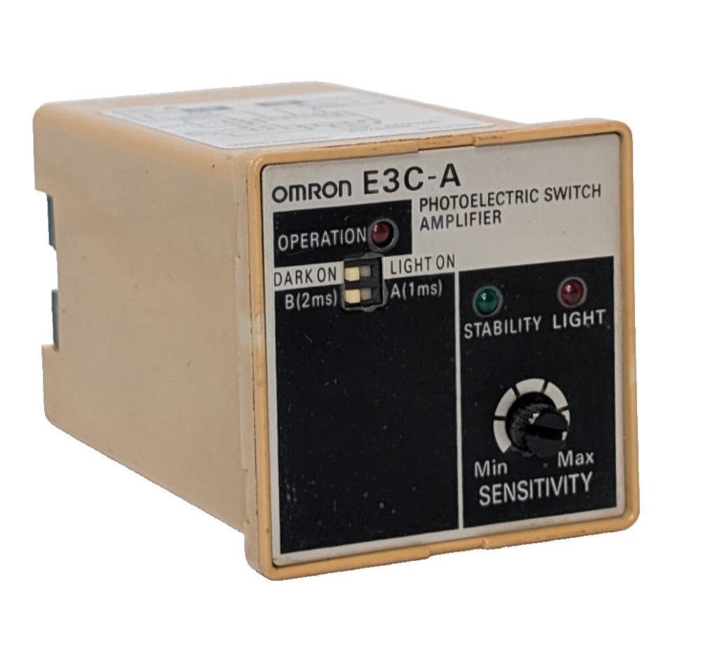 Omron E3C-A Photoelectric Switch Amplifier 100-240VAC 50/60Hz Made in Japan
